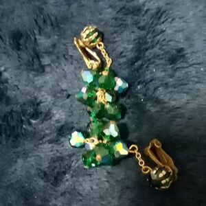 Vintage Emerald Crystal Clip Earrings